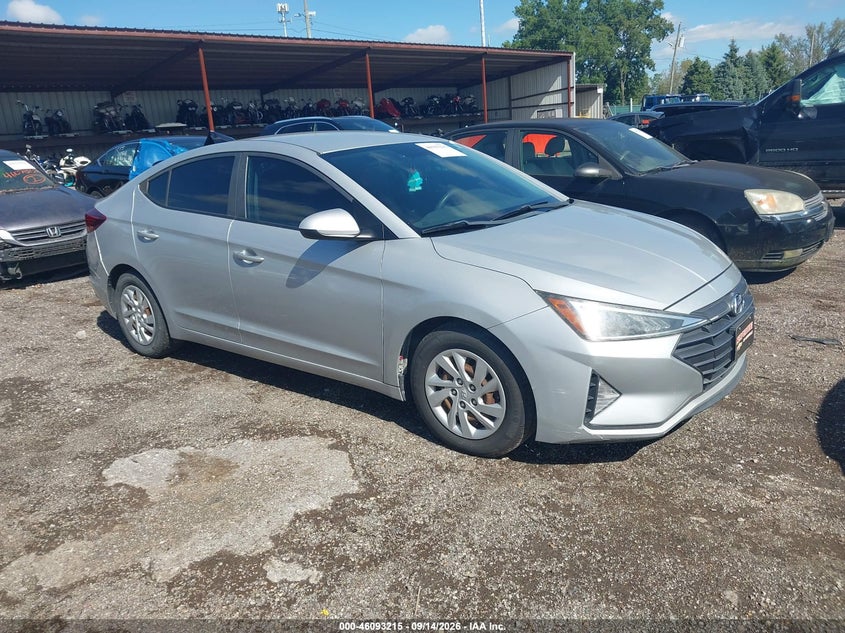 Photo of the 2019 HYUNDAI ELANTRA SE