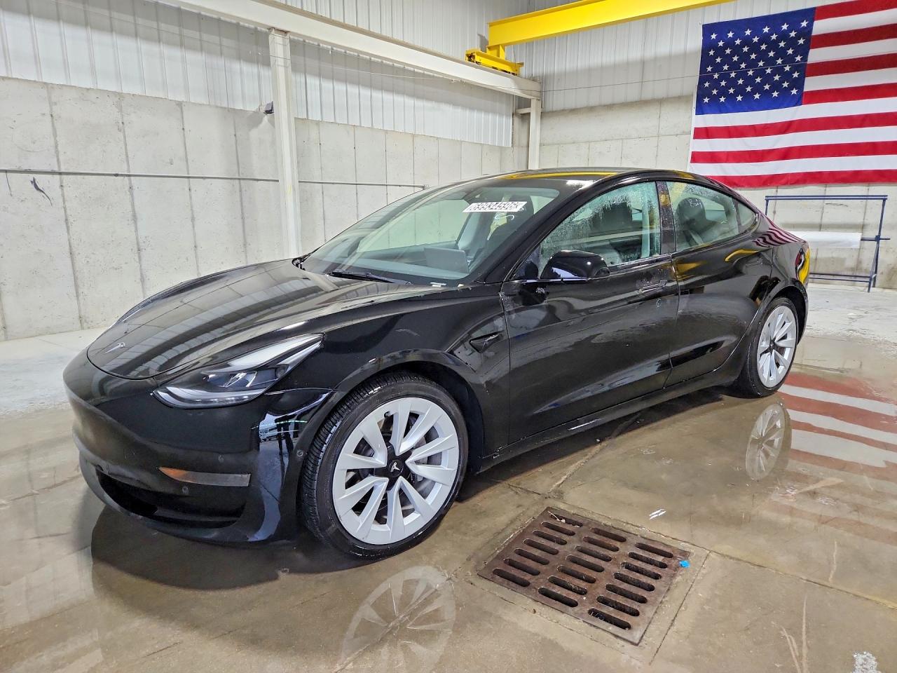Photo of the 2022 TESLA MODEL 3