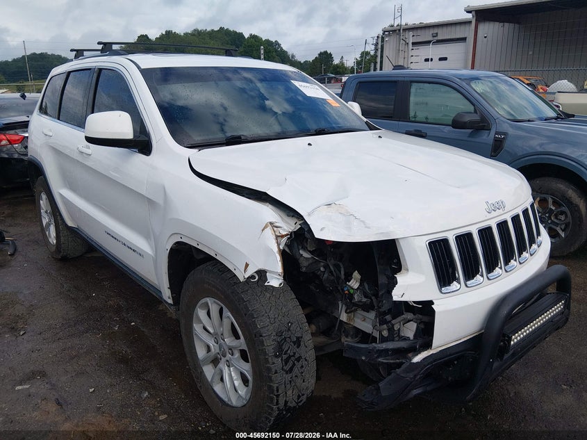 Photo of the 2016 JEEP GRAND CHEROKEE LAREDO