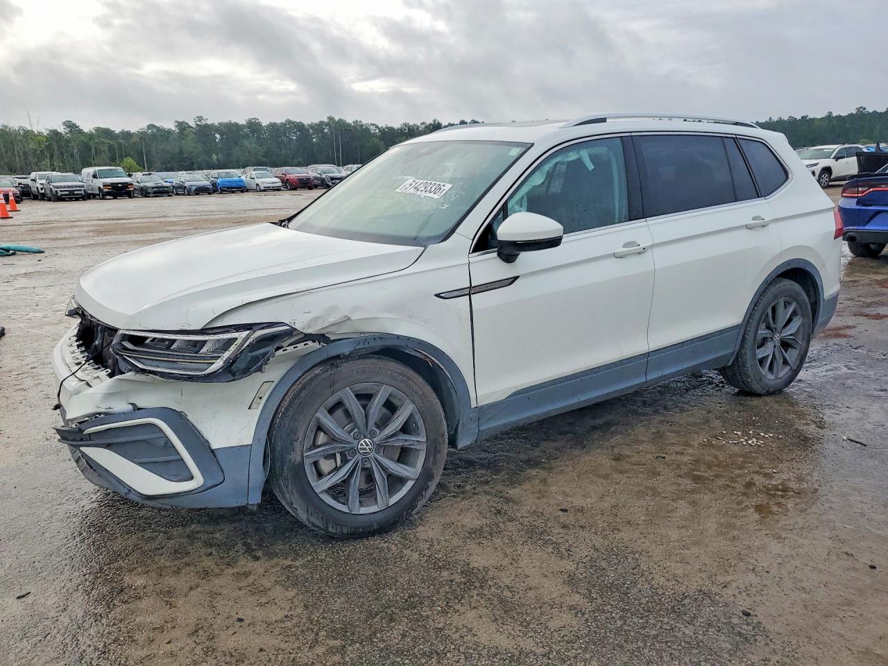 Photo of the 2022 VOLKSWAGEN TIGUAN SE