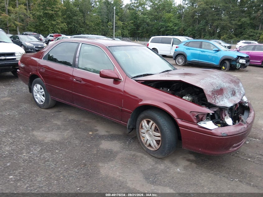 Photo of the 2000 TOYOTA CAMRY LE