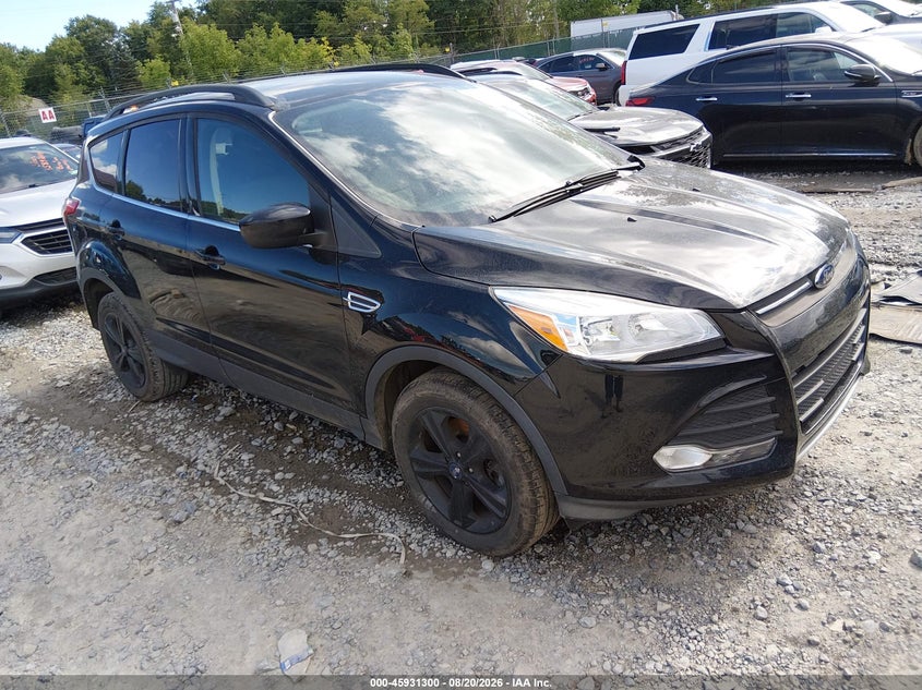 Photo of the 2016 FORD ESCAPE SE