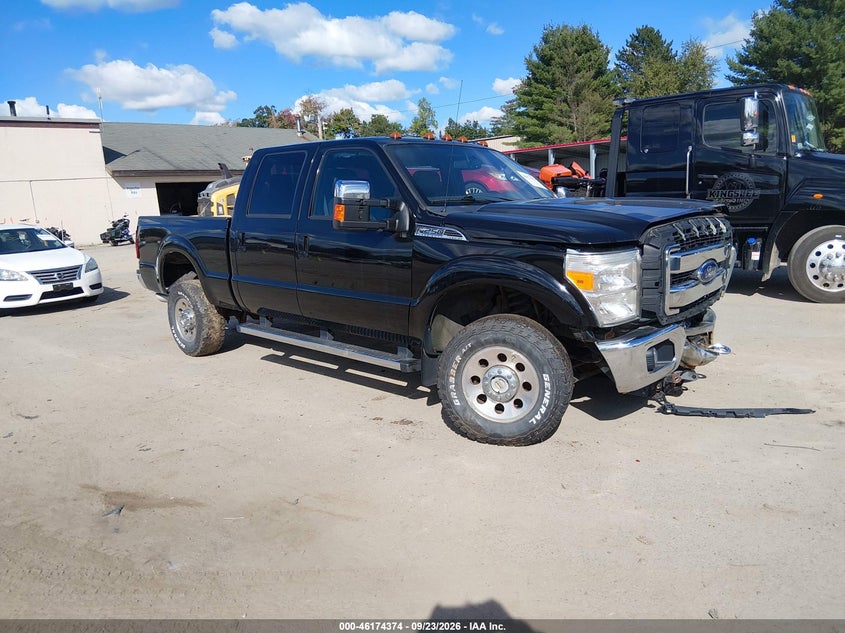 Photo of the 2016 FORD F-250 LARIAT