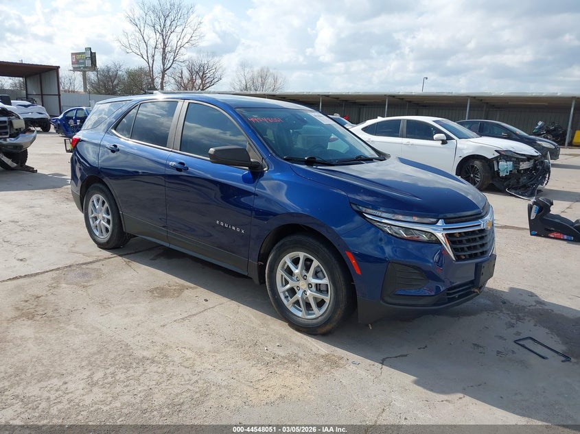 Photo of the 2022 CHEVROLET EQUINOX FWD LS