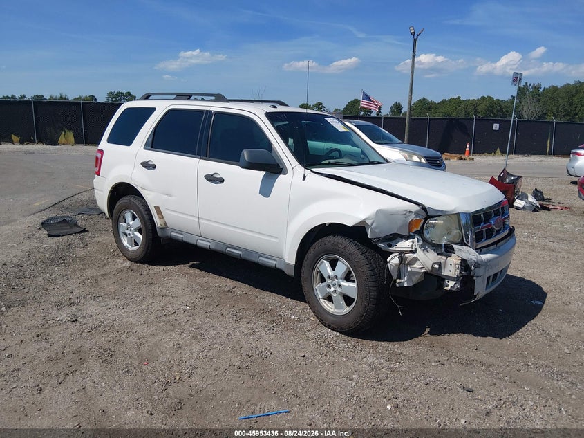 Photo of the 2010 FORD ESCAPE XLT