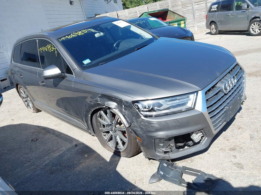 Photo of the 2017 AUDI Q7 3.0T PREMIUM