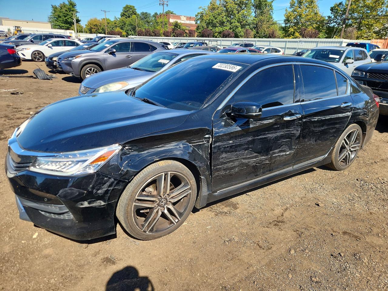 Photo of the 2017 HONDA ACCORD TOURING