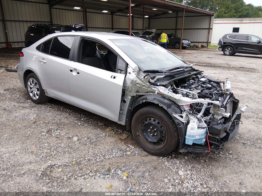 Photo of the 2025 TOYOTA COROLLA LE