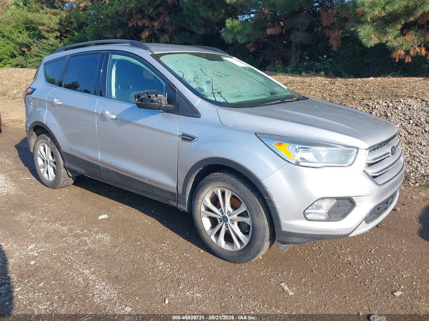 Photo of the 2018 FORD ESCAPE SE