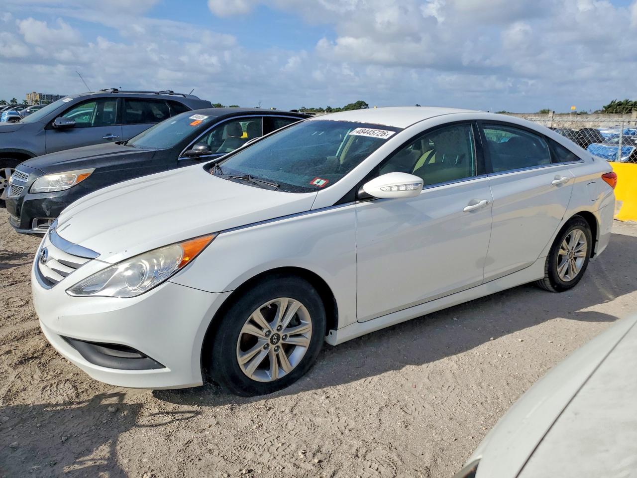 Photo of the 2014 HYUNDAI SONATA GLS