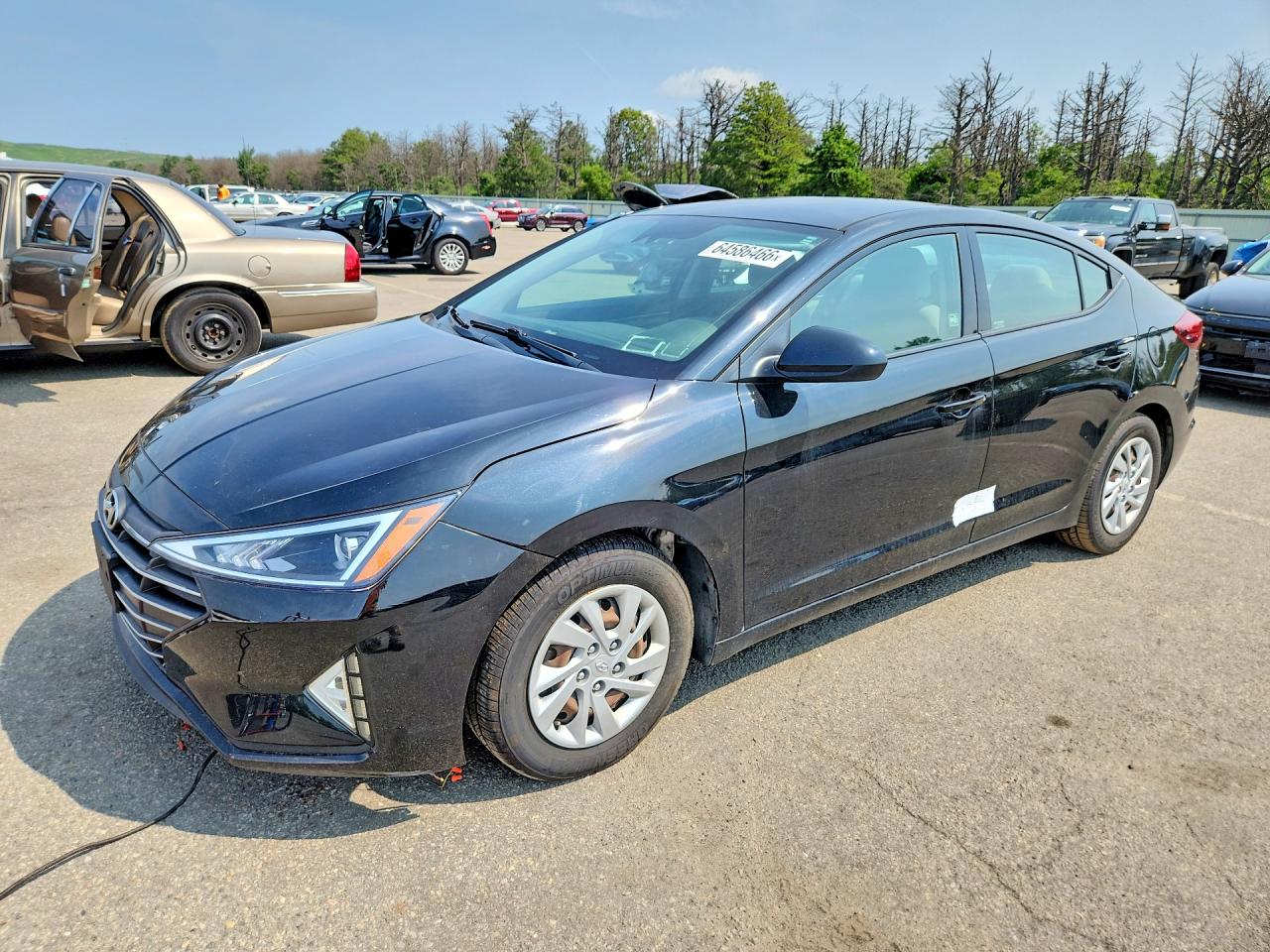 Photo of the 2020 HYUNDAI ELANTRA SE