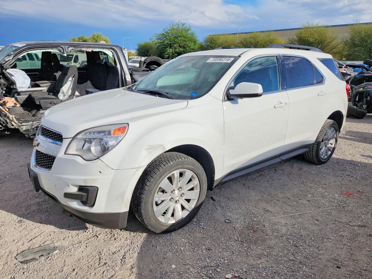 Photo of the 2011 CHEVROLET EQUINOX LT