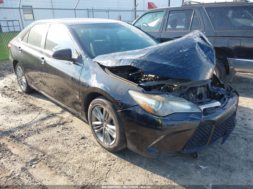Photo of the 2017 TOYOTA CAMRY SE