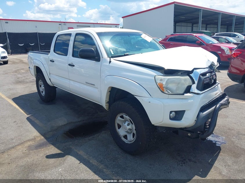 Photo of the 2015 TOYOTA TACOMA PRERUNNER V6