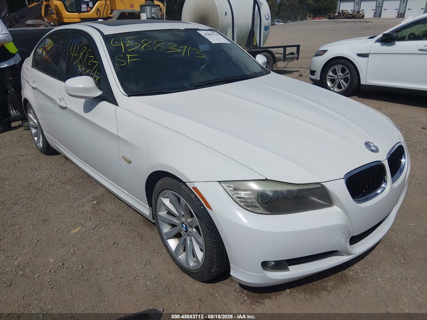 Photo of the 2009 BMW 328I