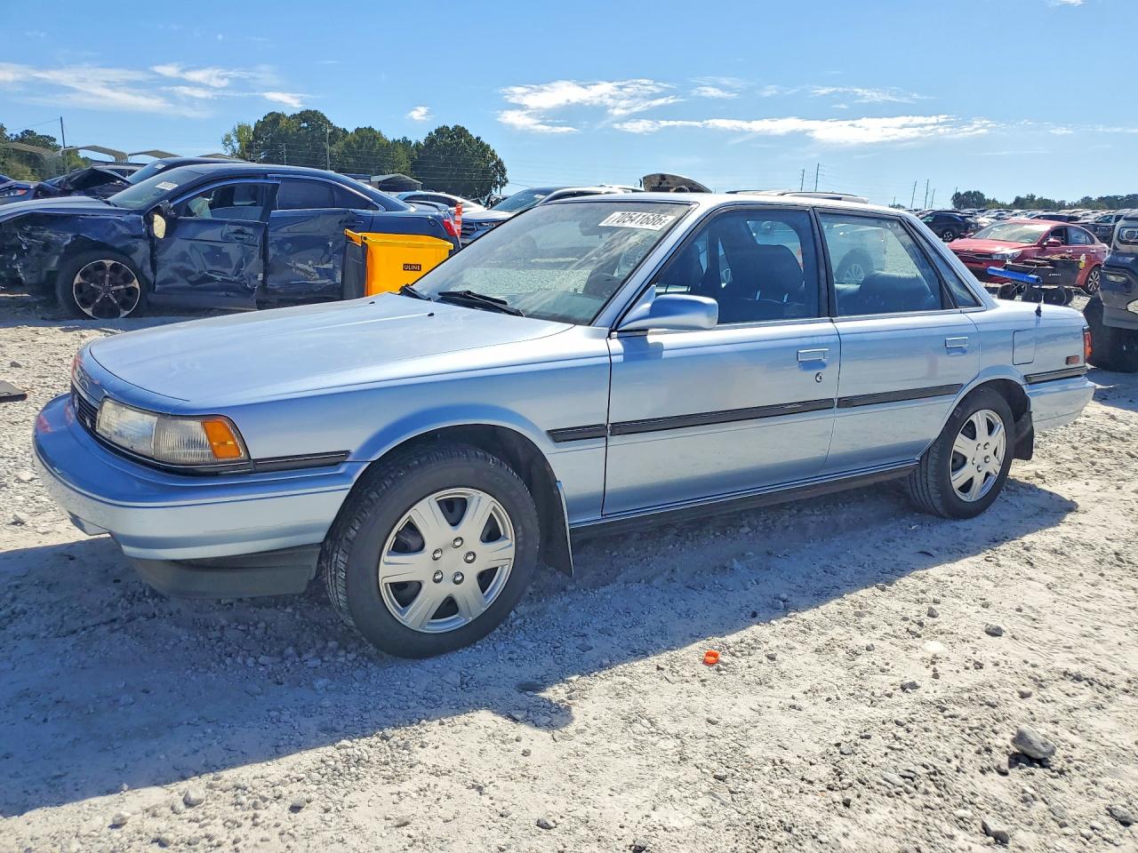 Photo of the 1990 TOYOTA CAMRY LE