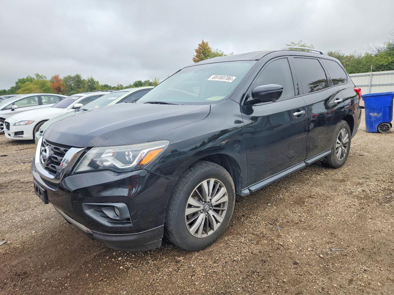 Photo of the 2018 NISSAN PATHFINDER SL