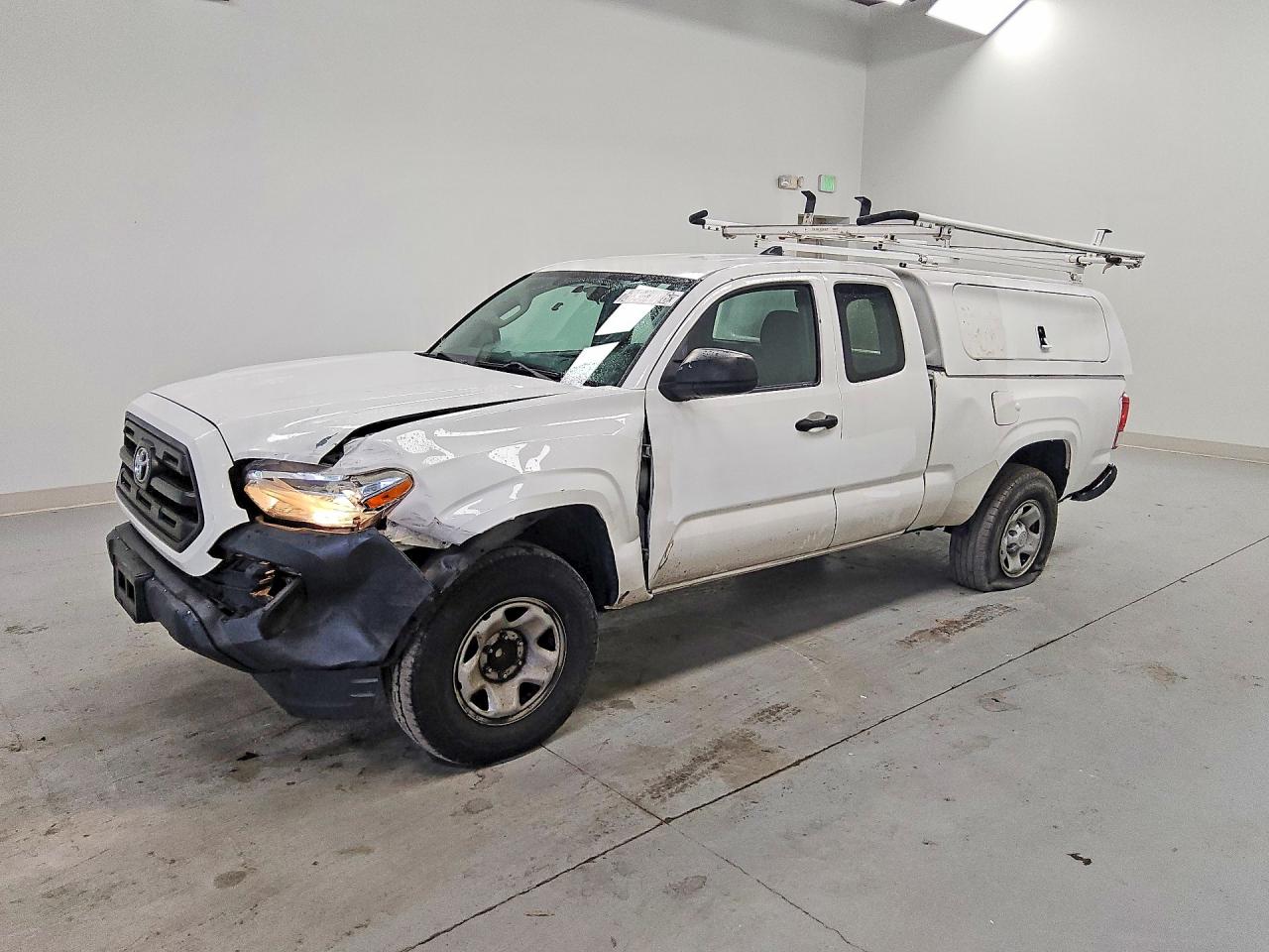 Photo of the 2017 TOYOTA TACOMA SR
