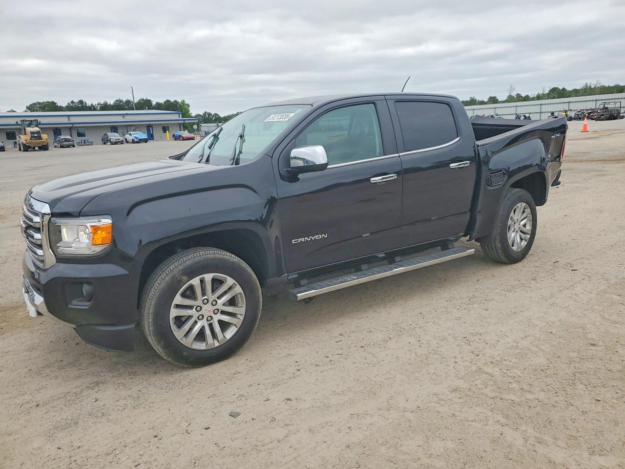 Photo of the 2015 GMC CANYON SLT