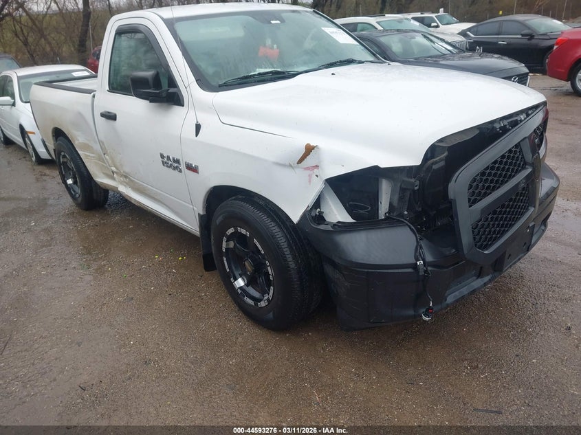 Photo of the 2016 RAM 1500 TRADESMAN