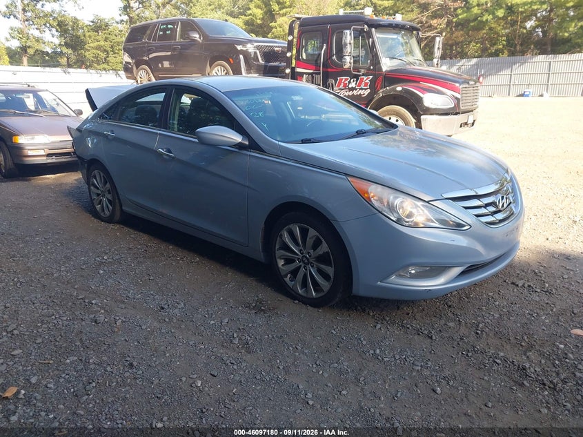 Photo of the 2011 HYUNDAI SONATA SE