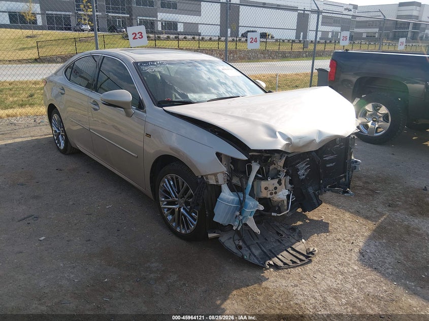 Photo of the 2014 LEXUS ES 350