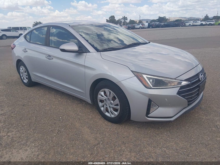Photo of the 2019 HYUNDAI ELANTRA SE