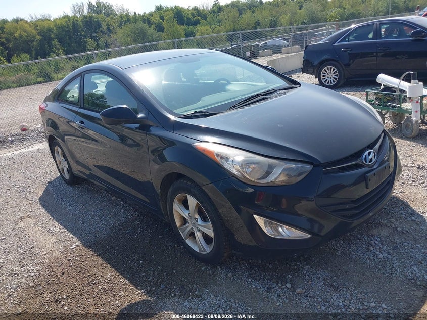 Photo of the 2013 HYUNDAI ELANTRA GS