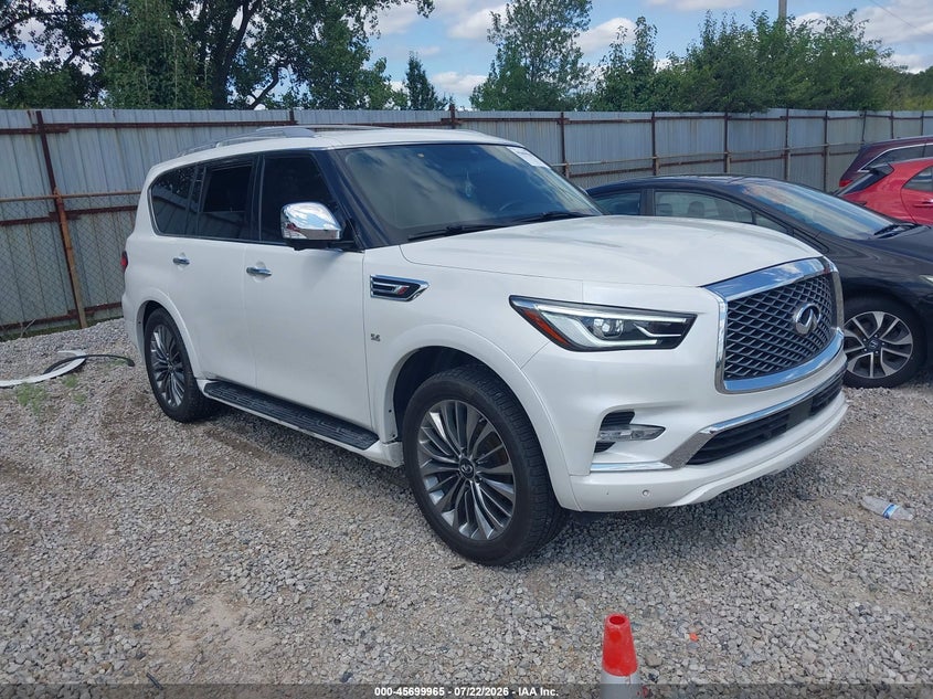 Photo of the 2019 INFINITI QX80 LUXE