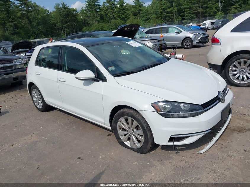 Photo of the 2018 VOLKSWAGEN GOLF TSI S/TSI SE