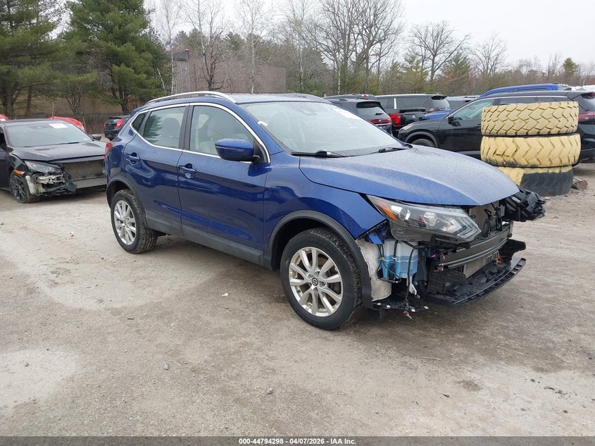Photo of the 2020 NISSAN ROGUE SPORT SV AWD XTRONIC CVT