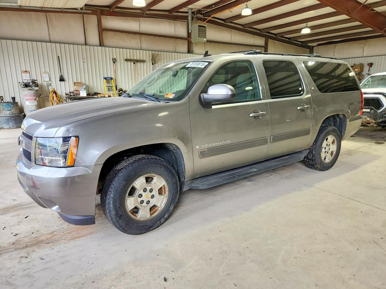Photo of the 2009 CHEVROLET SUBURBAN K1500 LT
