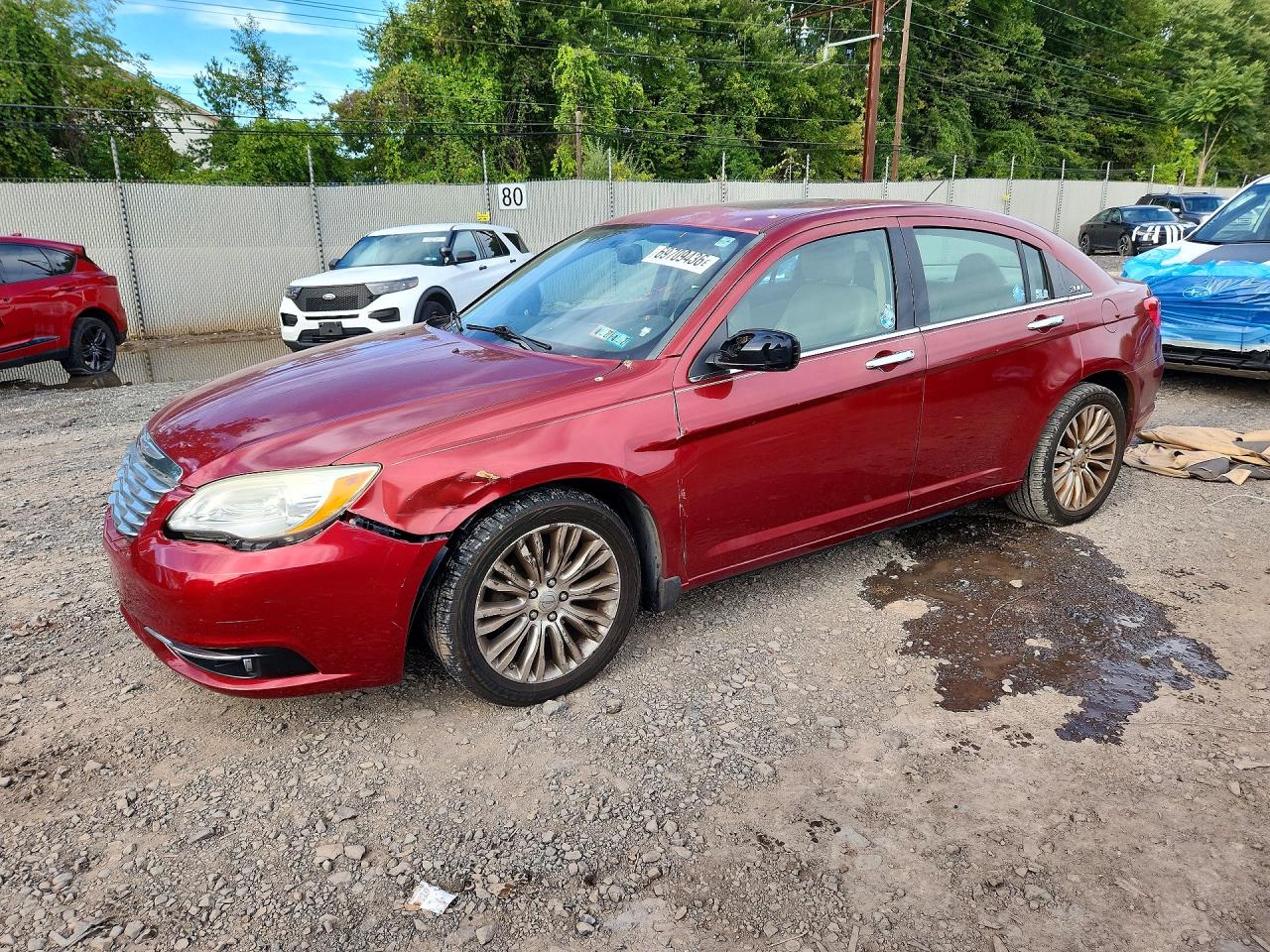 Photo of the 2012 CHRYSLER 200 LIMITED