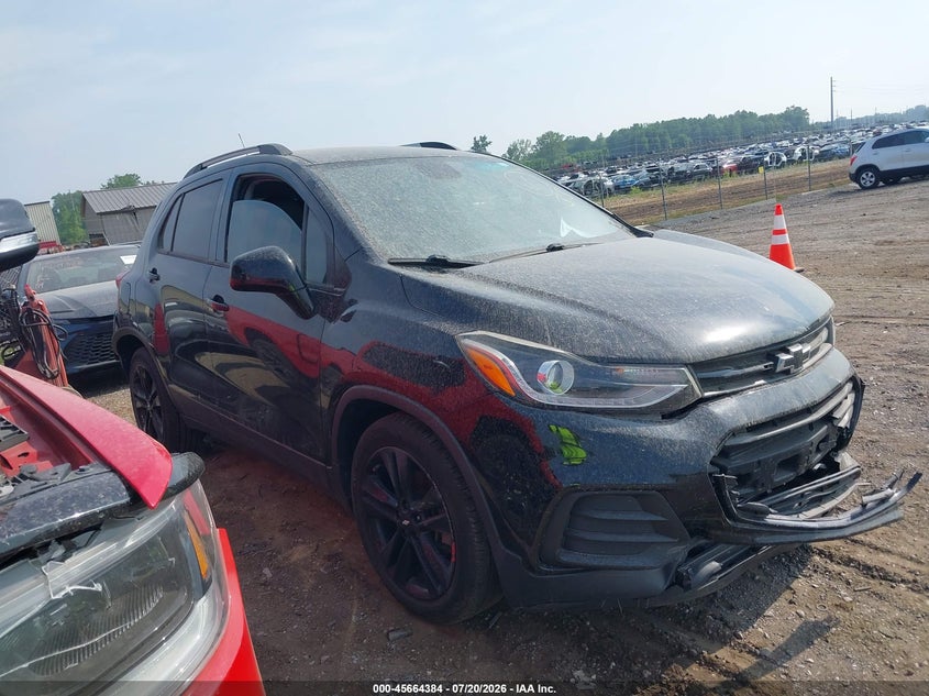 Photo of the 2020 CHEVROLET TRAX FWD LT