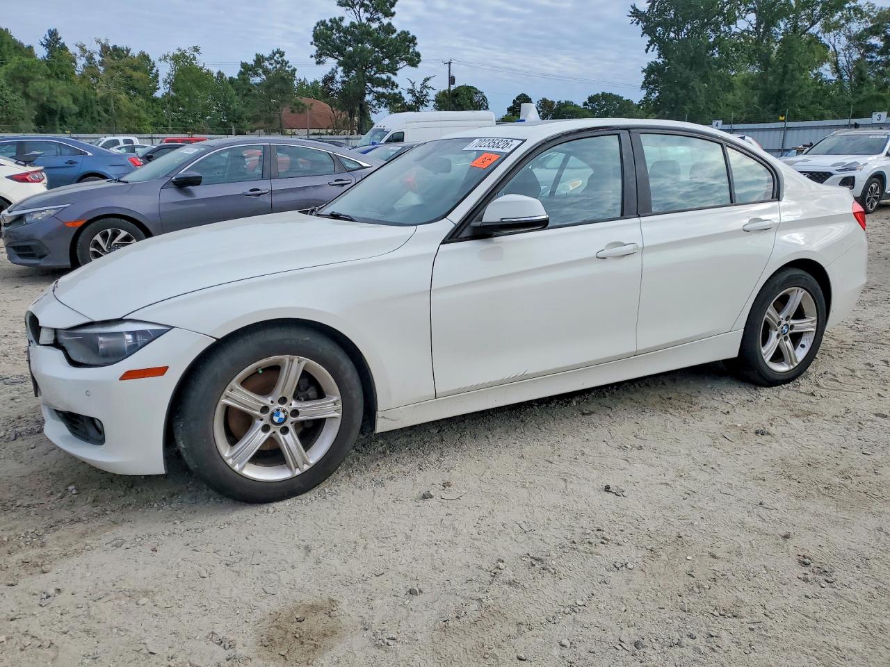 Photo of the 2013 BMW 328 XI SULEV