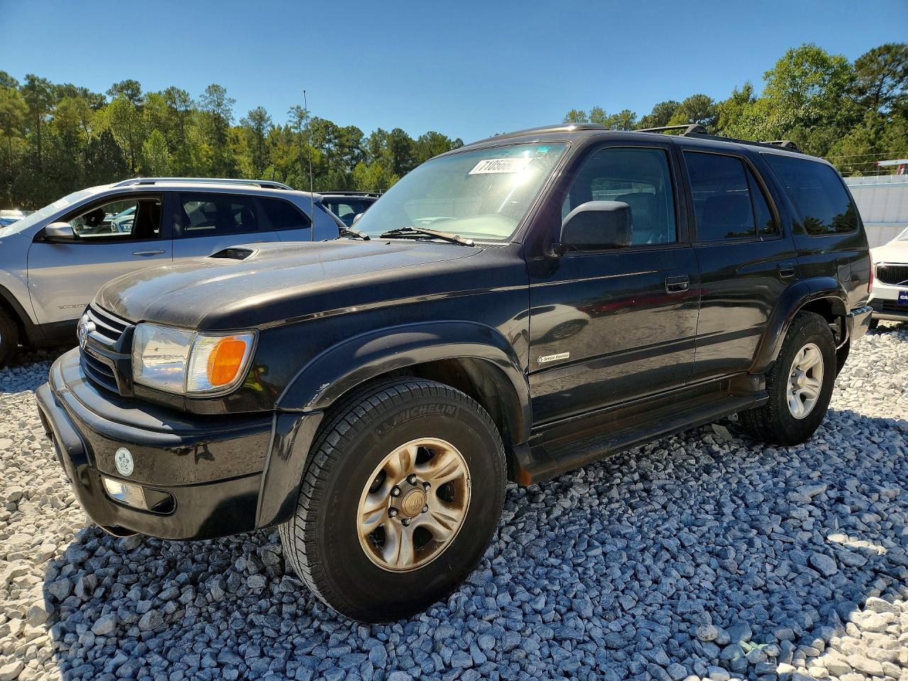 Photo of the 2002 TOYOTA 4RUNNER SR5