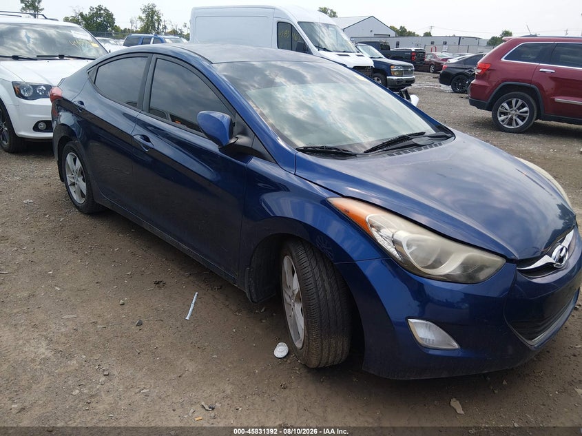 Photo of the 2013 HYUNDAI ELANTRA GLS