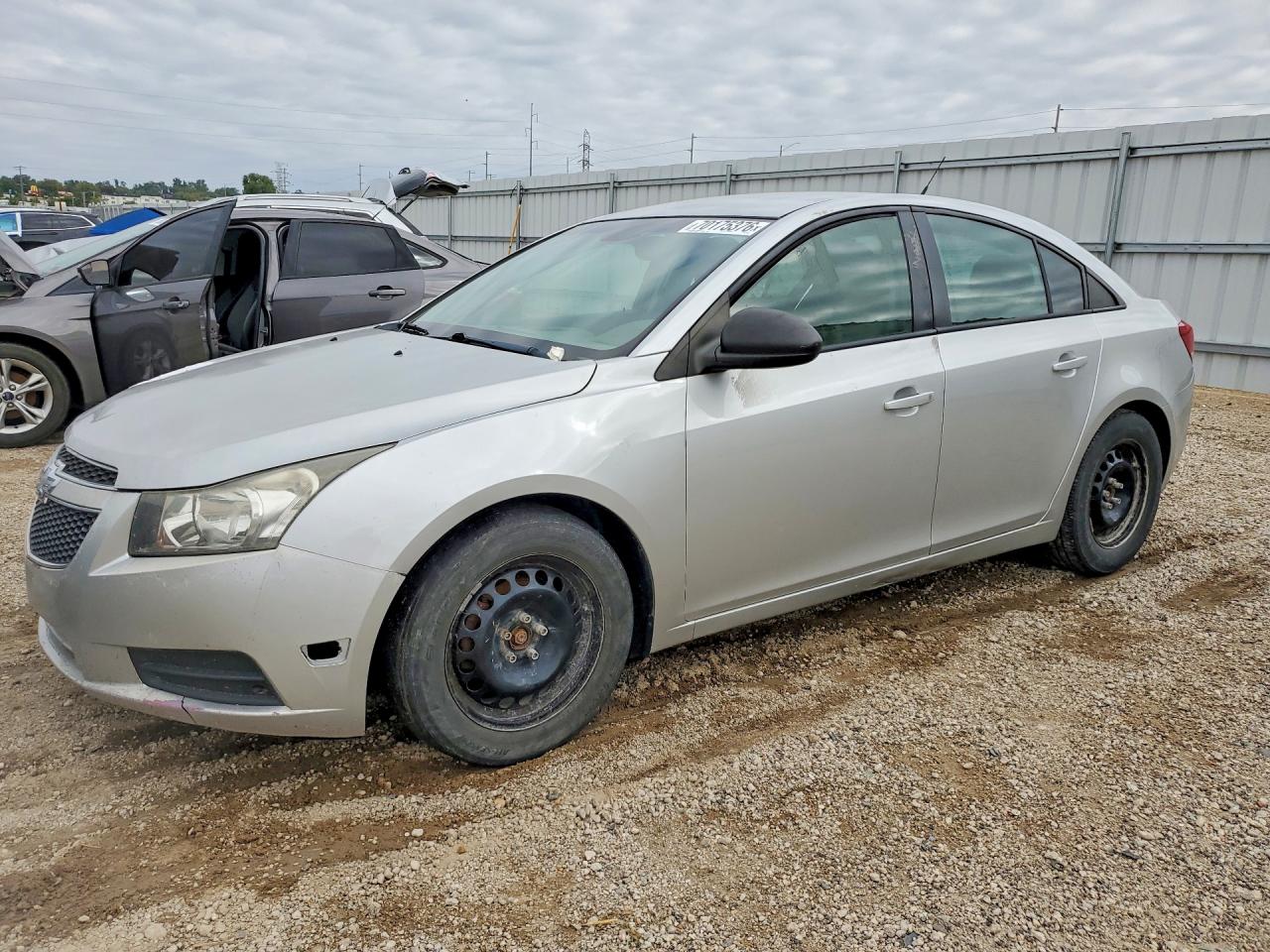 Photo of the 2014 CHEVROLET CRUZE LS