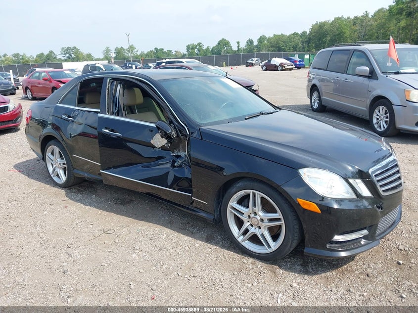 Photo of the 2013 MERCEDES-BENZ E 350