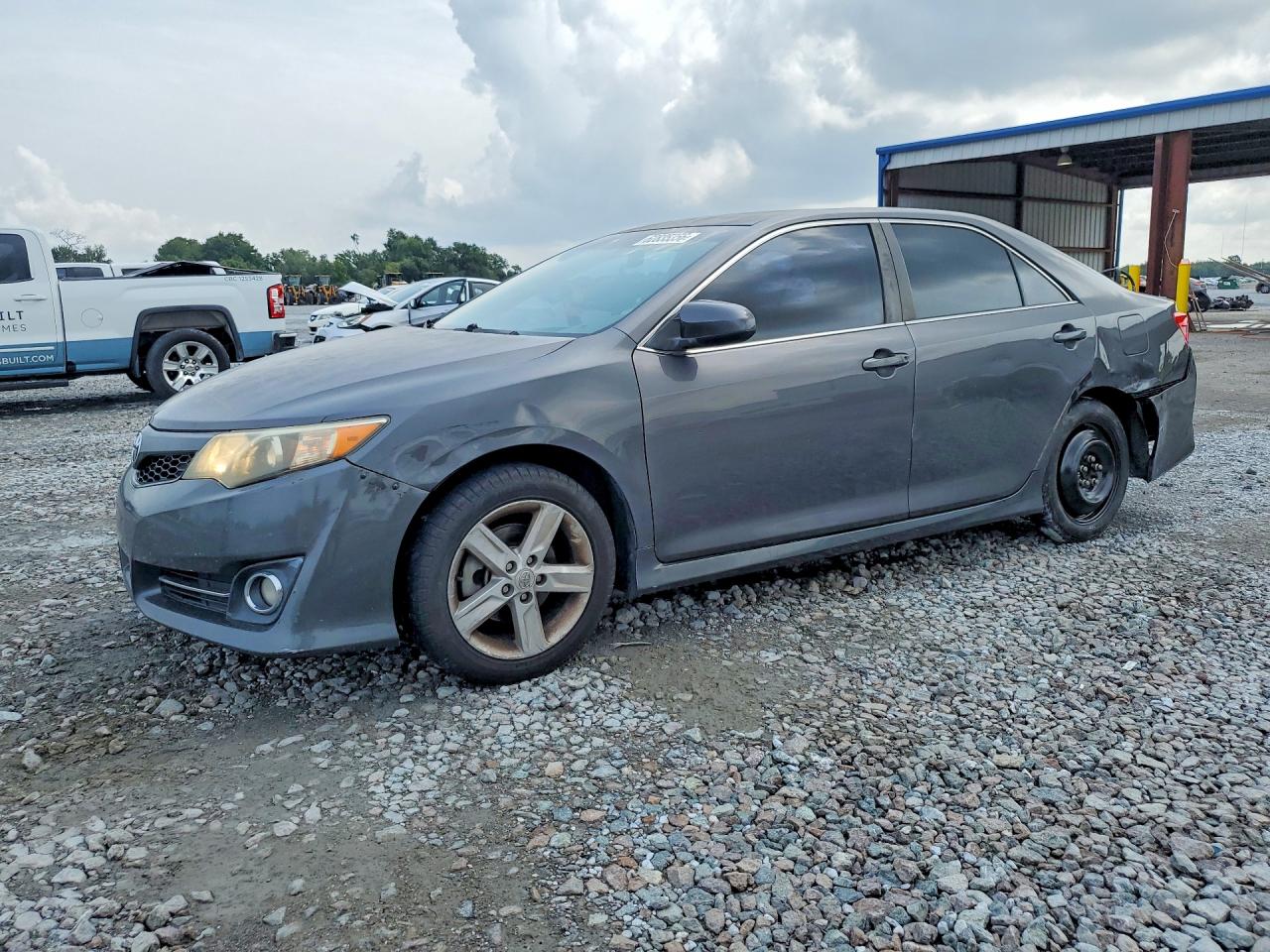 Photo of the 2013 TOYOTA CAMRY SE