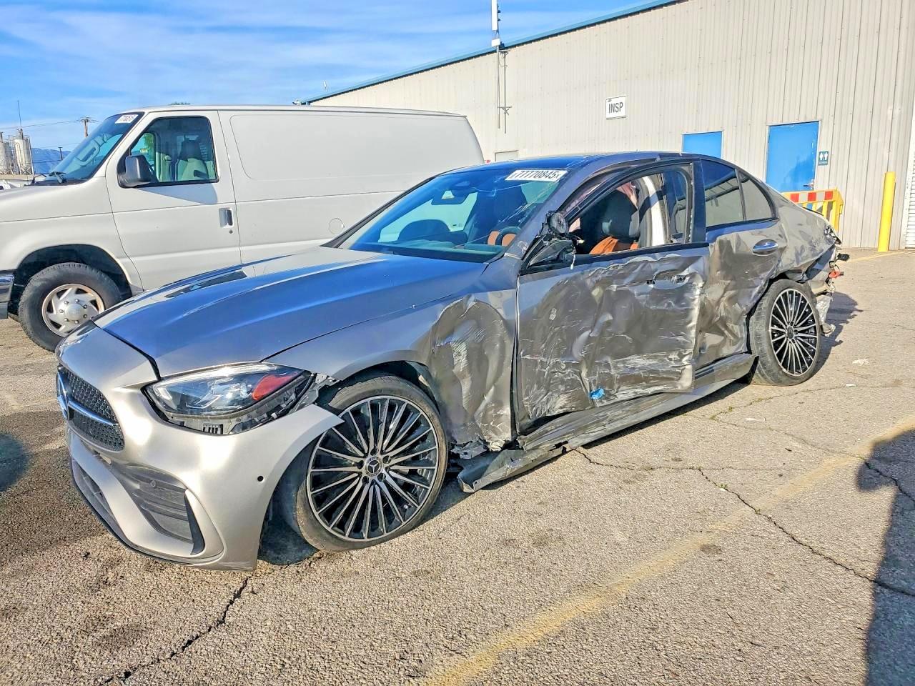 Photo of the 2023 MERCEDES-BENZ C 300