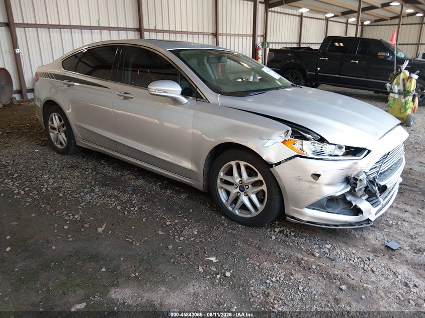 Photo of the 2016 FORD FUSION SE