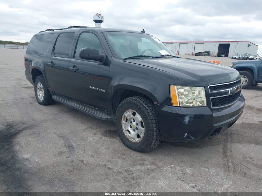 Photo of the 2010 CHEVROLET SUBURBAN 1500 LT1