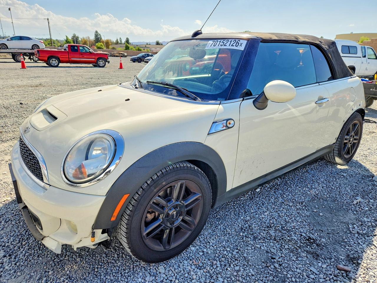 Photo of the 2015 MINI COOPER S