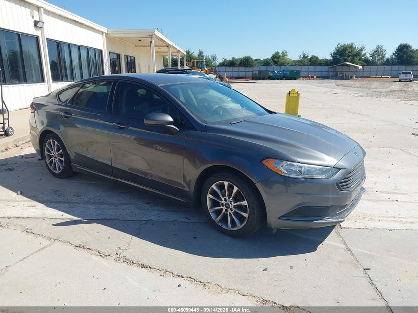 Photo of the 2017 FORD FUSION SE