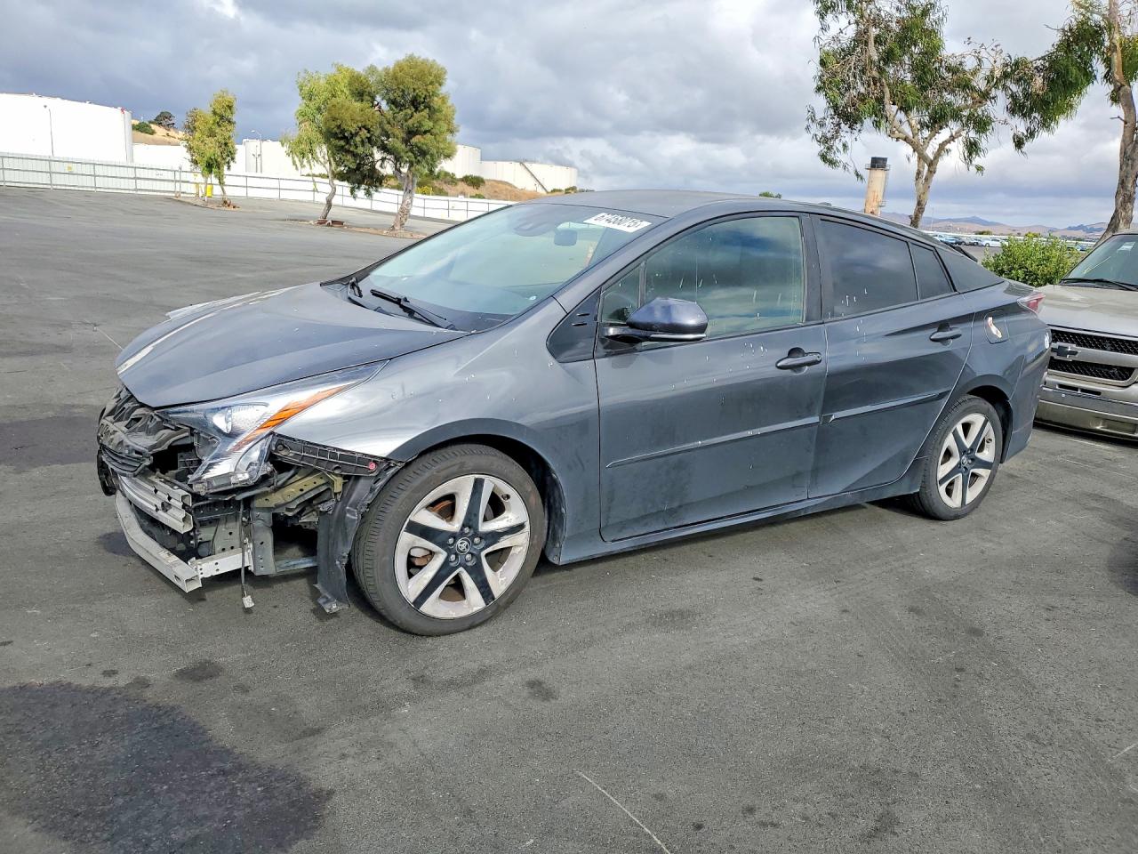 Photo of the 2016 TOYOTA PRIUS THREE TOURING