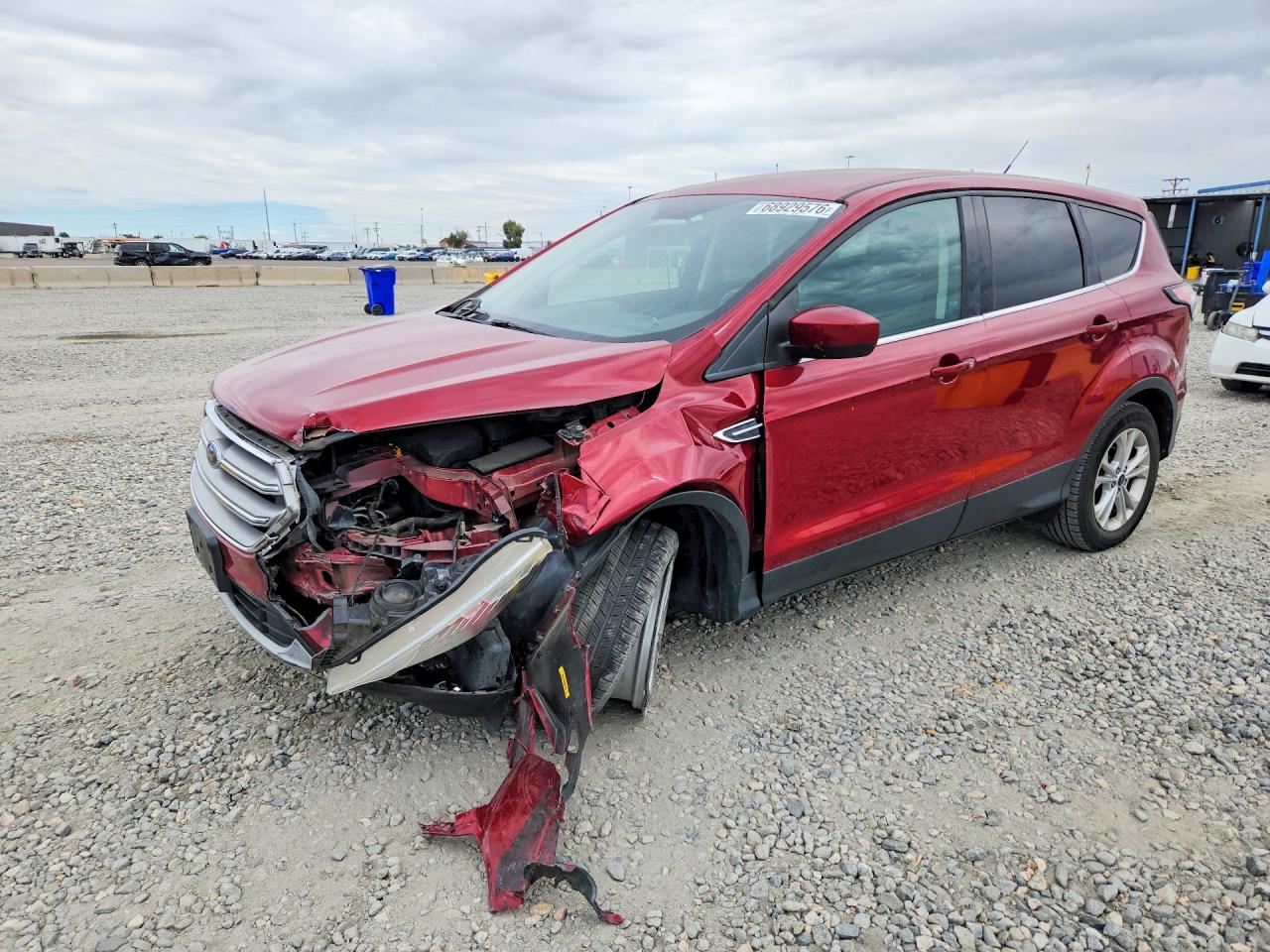 Photo of the 2017 FORD ESCAPE SE