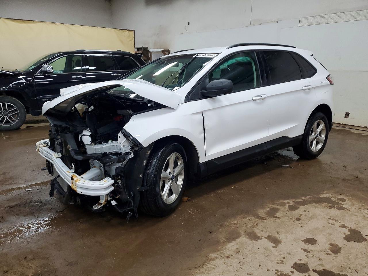 Photo of the 2020 FORD EDGE SE