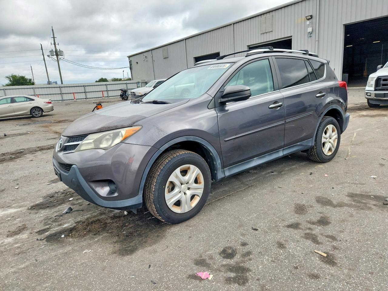 Photo of the 2014 TOYOTA RAV4 LE