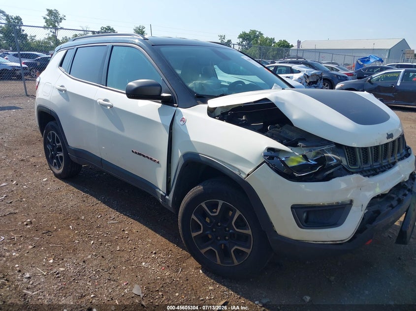 Photo of the 2019 JEEP COMPASS TRAILHAWK 4X4